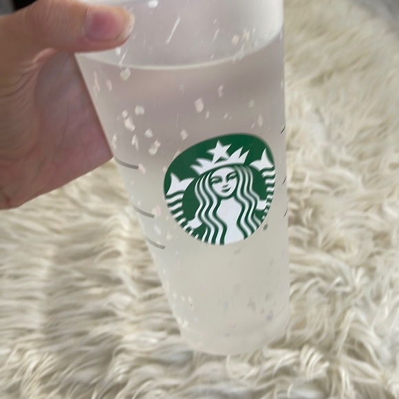 Starbucks cup - Picture 6 of 16